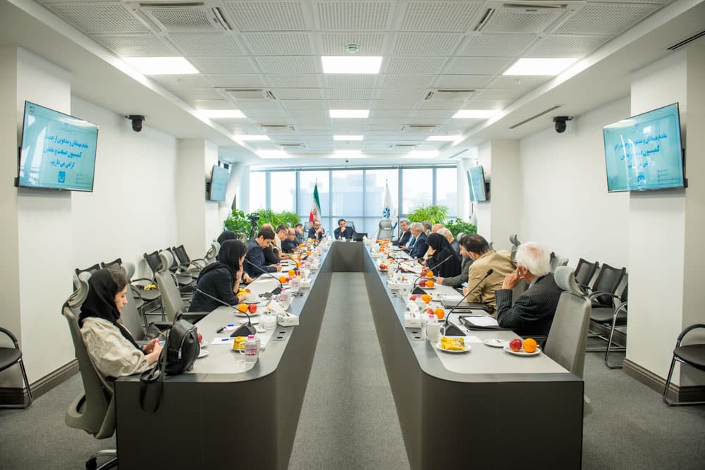 دور ماندن صنعت نساجی از بازارهای بین‌المللی