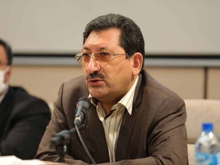 وزیر صمت: یزد، مستعد توسعه صنایع پوشاک است | استفاده از نیروهای بومی برای معادن