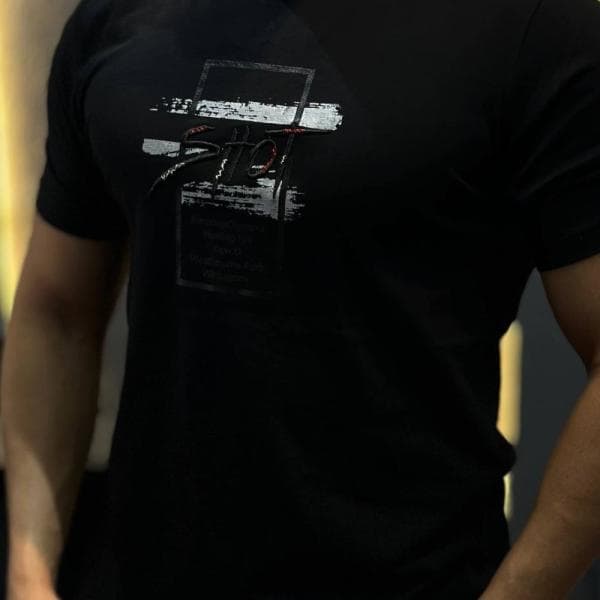 تیشرت مشکی - تصویر 3