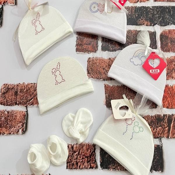 ست کلاه دستکش و جوراب نوزادی - تصویر 1