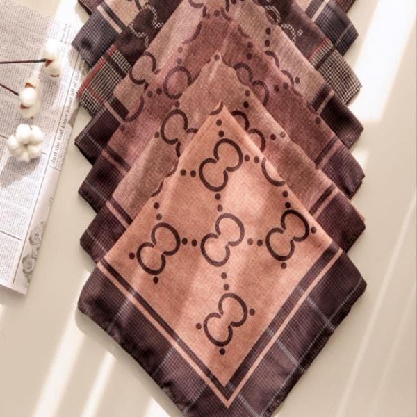 روسری نخی لاوین دوروخت منگوله دار طرح گوچی کد20380 - تصویر 3