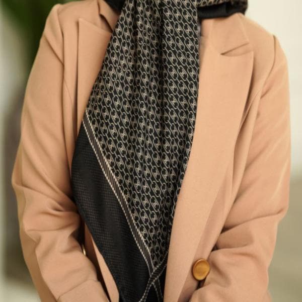روسری نخی طرح رایکا دوردوخت منگوله دار کد 20375 - تصویر 2