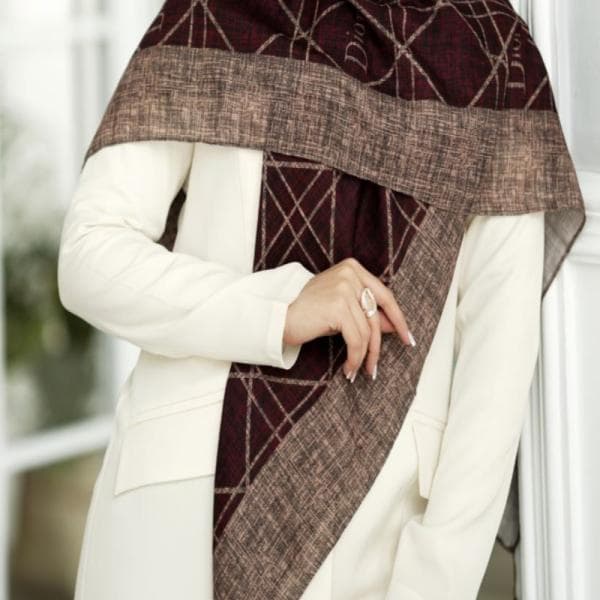 روسری نخی طرح دیور دور دوخت منگوله دار کد20307 - تصویر 1