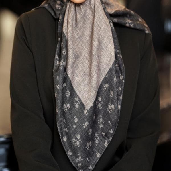 روسری نخی طرح پونه دور دوخت منگوله دار - تصویر 2