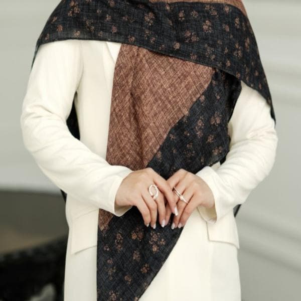 روسری نخی طرح پونه دور دوخت منگوله دار - تصویر 1