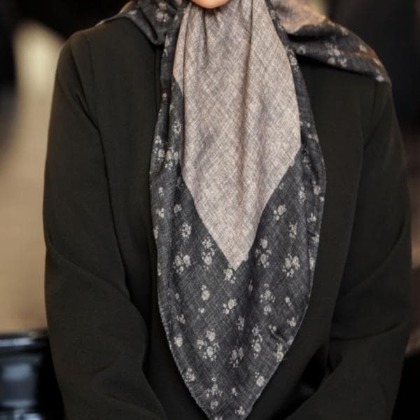 روسری نخی طرح پونه دور دوخت منگوله دار - تصویر 5