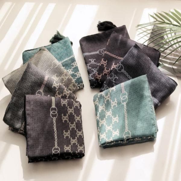 روسری نخی دور دوخت منگوله دار طرح تابان - تصویر 2