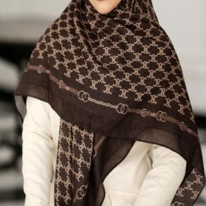 روسری نخی دور دوخت منگوله دار طرح تابان