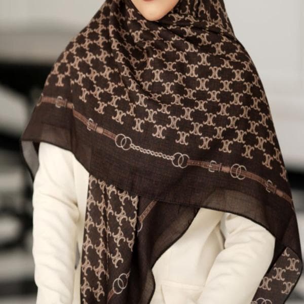 روسری نخی دور دوخت منگوله دار طرح تابان - تصویر 1