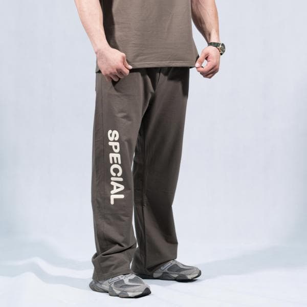 ست آستین بلند و شلوار اورسایز سبز فرمی برند SPECIAL پارچه دورس دو نخ لاکرا در سایزبندی - تصویر 5