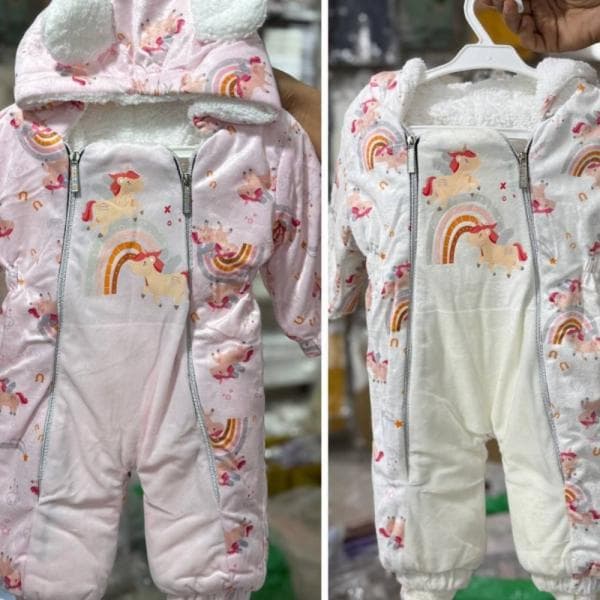 کاپشن سرهمی نوزادی تک شاخ - تصویر 1