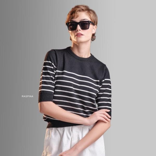 بلوز یقه گرد استین سه ربع کد 1079 - تصویر 1