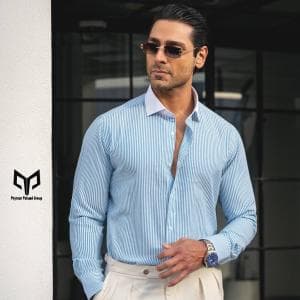 پیراهن راه راه یقه سفید