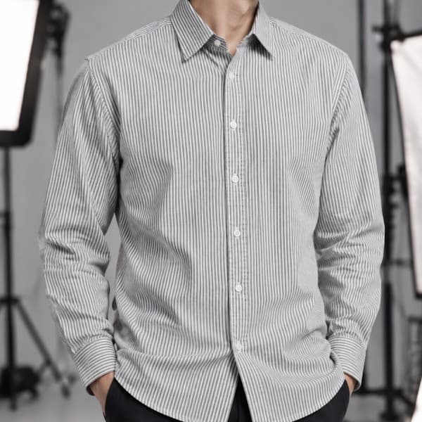 پیراهن مردانه راه راه سفید طوسی آستین بلند - تصویر 1