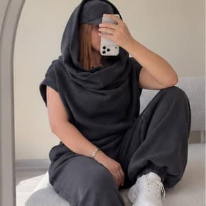 ست وست  زنانه کلاهدار و شلوار مدل کومو